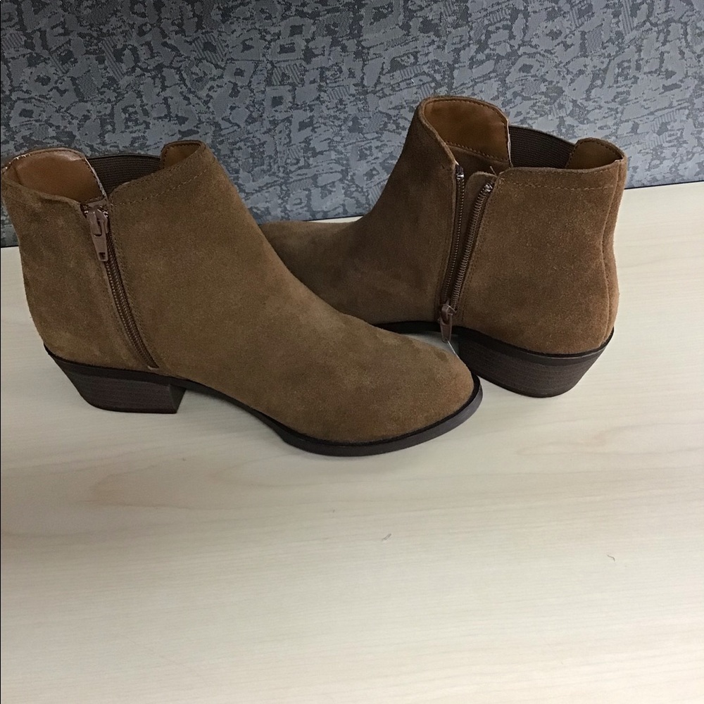 Booties - Picture 12 of 15